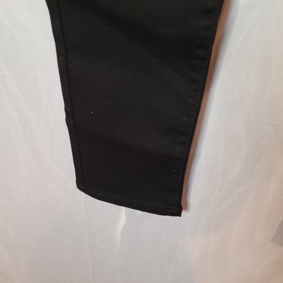 Levi's size 16 Medium Black - Picture 4 of 5